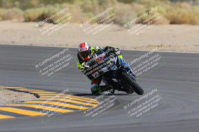 media/Oct-08-2022-SoCal Trackdays (Sat) [[1fc3beec89]]/Turn 10 (945am)/